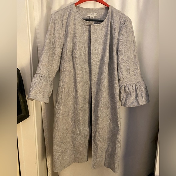 Formal silver overcoat size 16 ✨ - Picture 1 of 4